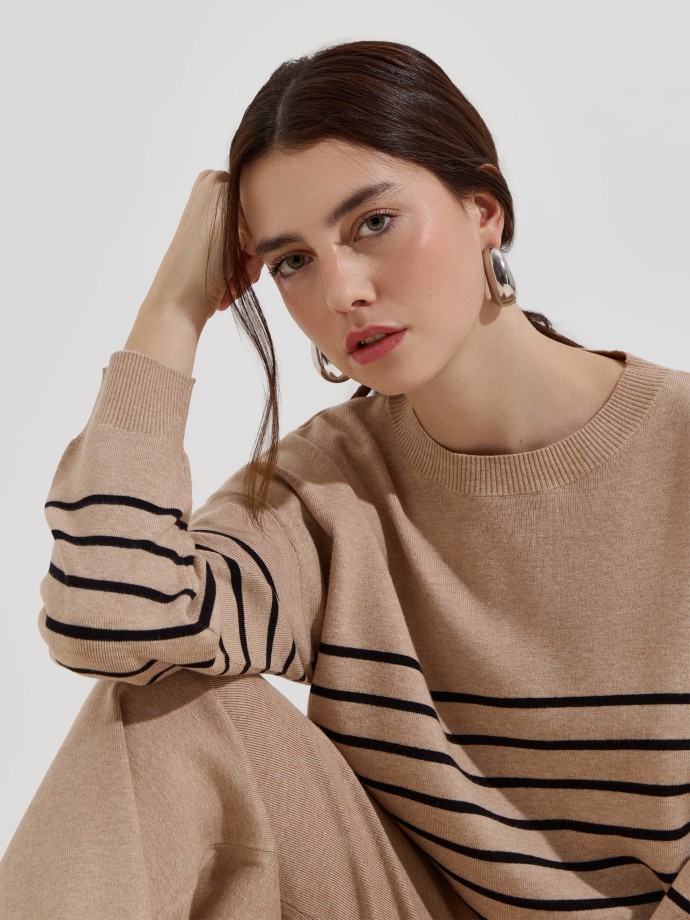 Camisola de malha com riscas