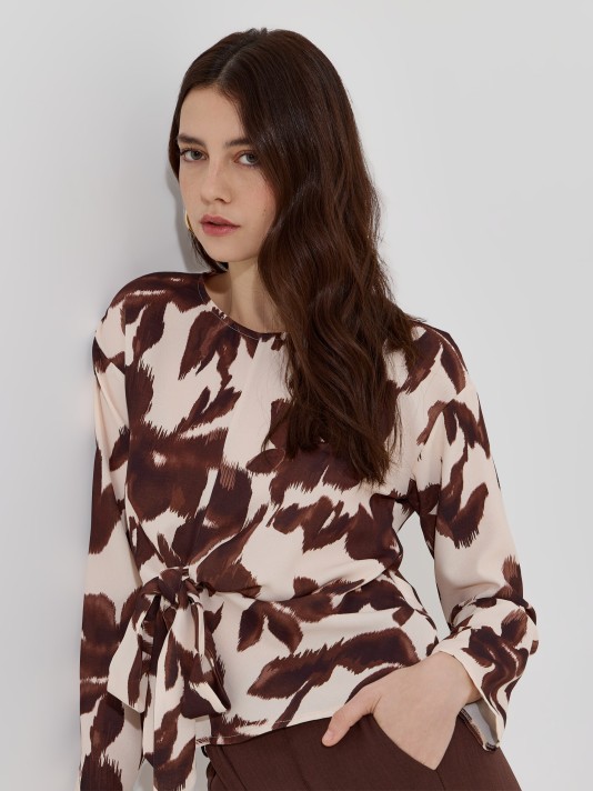 Blusa estampada com n