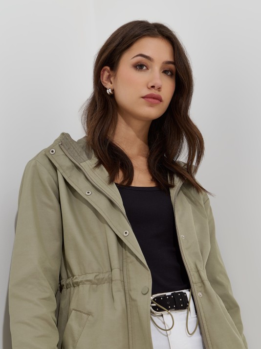 Parka com carapuço Parka com carapuço