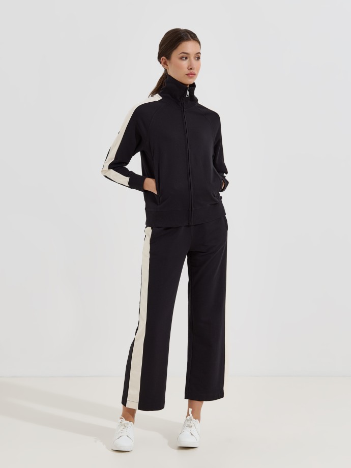 Casaco com risca lateral