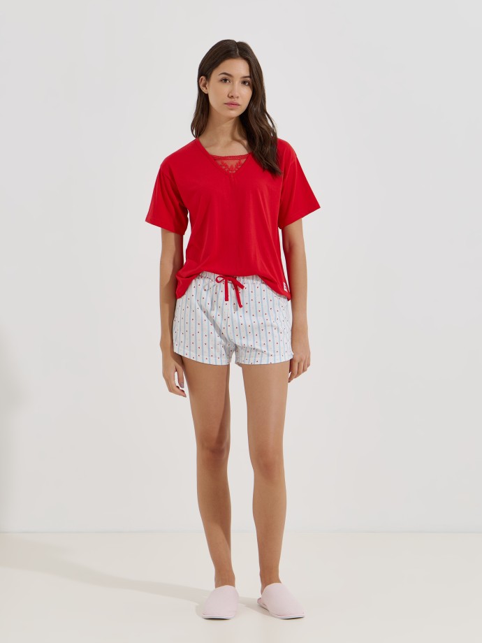 Pijama curto com estampado de cora��es