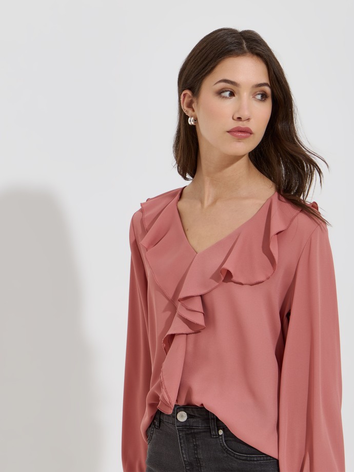 Blusa com folho Blusa com folho