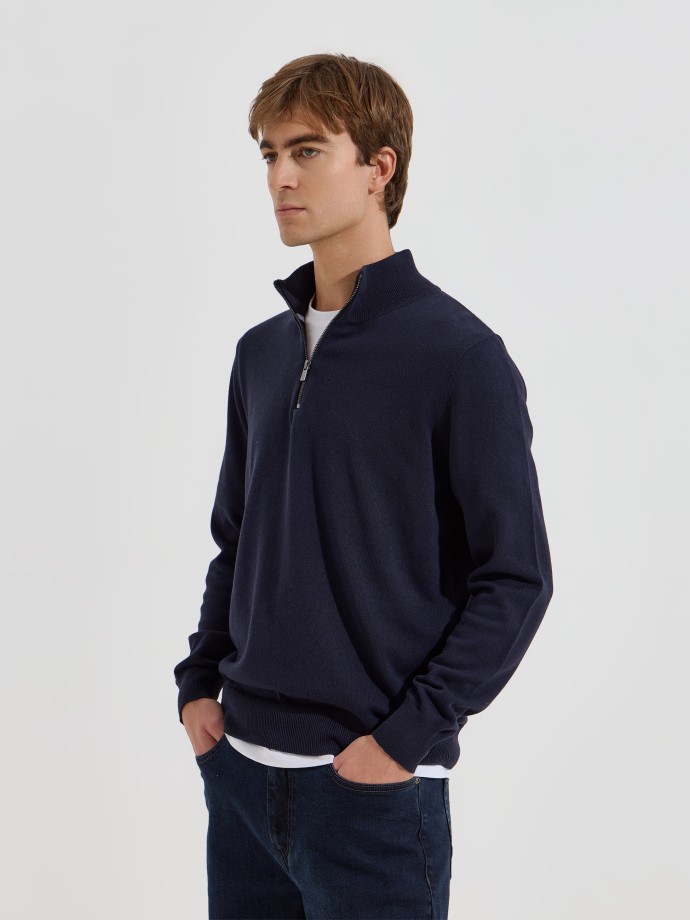 Camisola com gola de fecho