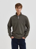 Camisola com gola de fecho