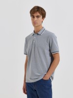 Polo em malha piquet