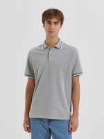 Polo em malha piquet