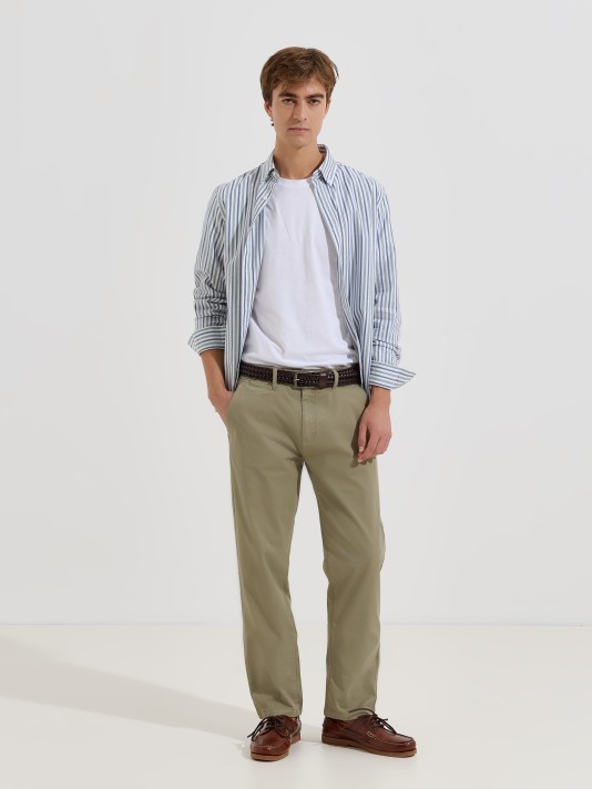Cal�as chino regular fit