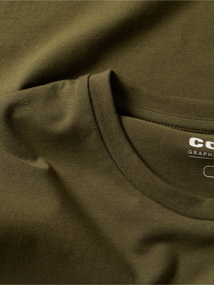 T-shirt básica com elastano T-shirt básica com elastano