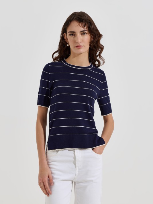 T-shirt de malha �s riscas