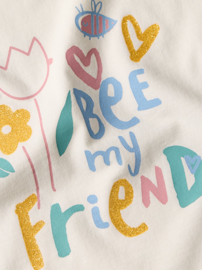 T-shirt estampada com brilhantes T-shirt estampada com brilhantes