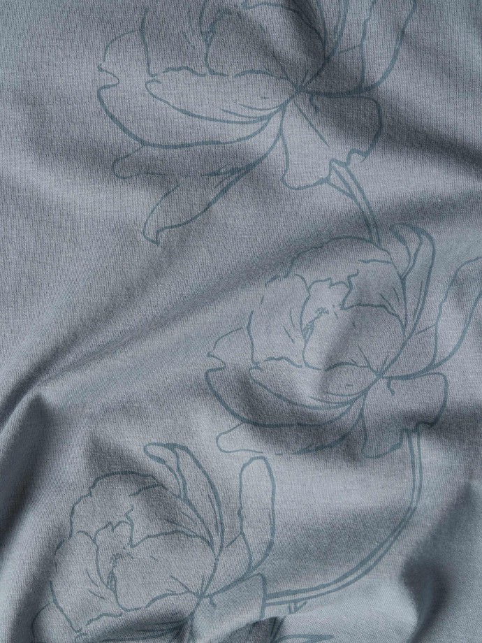 T-shirt com estampado frontal