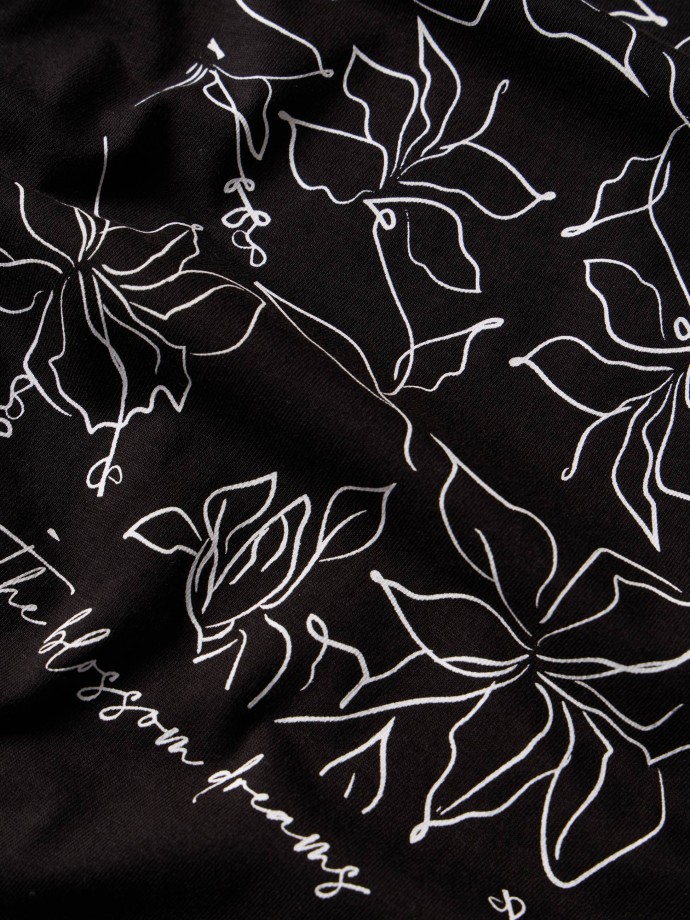 T-shirt com estampado floral