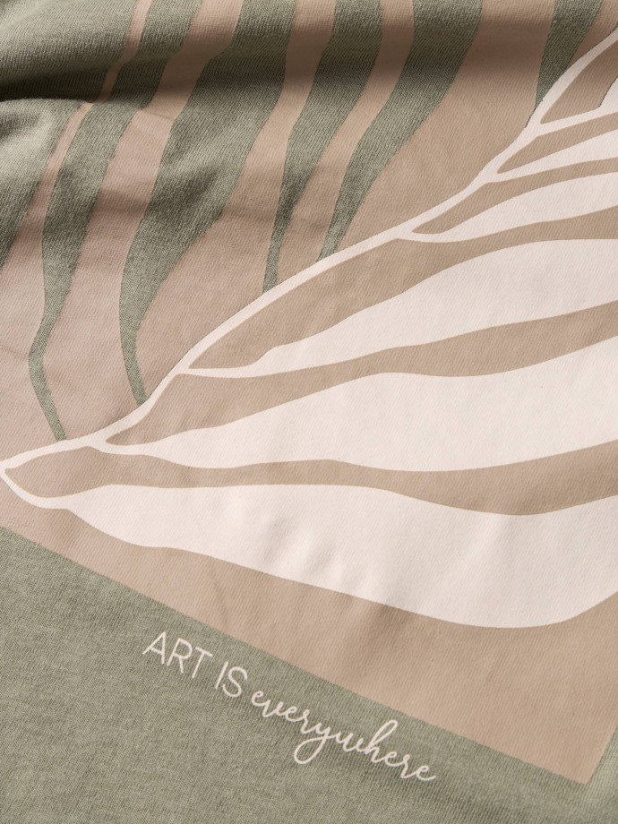 T-shirt com estampado frontal