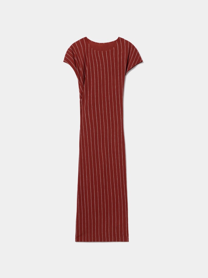 Vestido midi �s riscas
