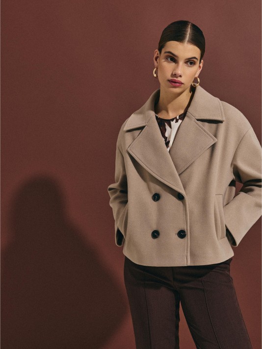 Casaco curto em fazenda