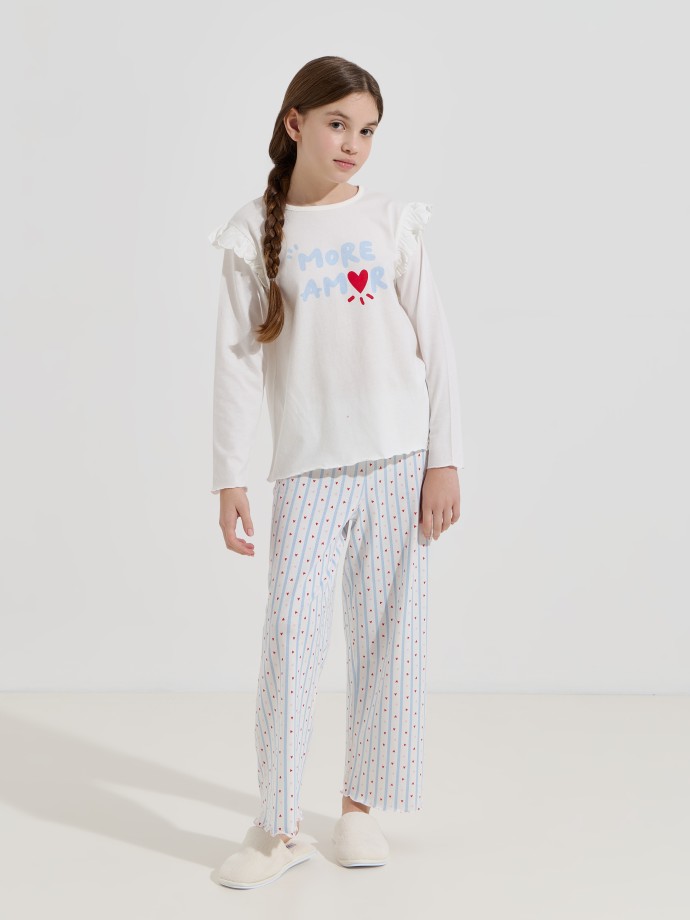 Pijama estampado com cora��es