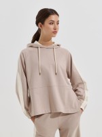 Camisola com carapu�o e risca lateral