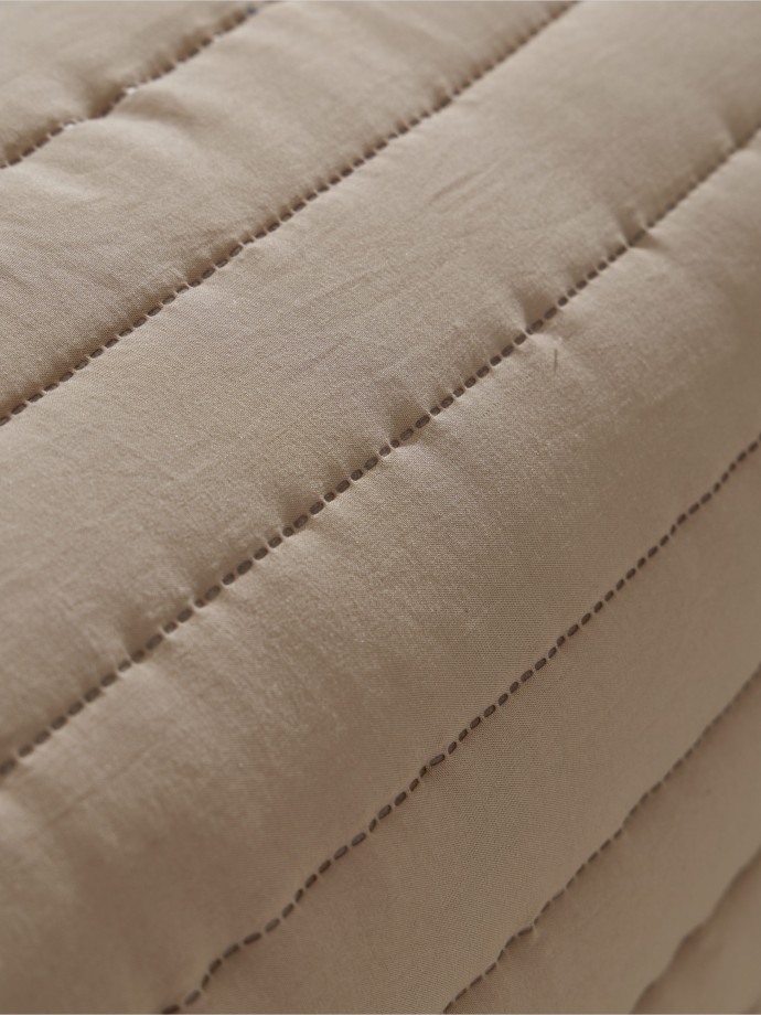 Edred�o de solteiro acolchoado