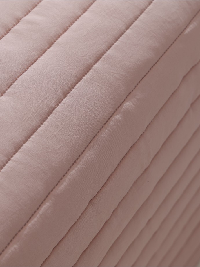 Edred�o de casal acolchoado