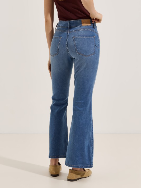 Calças de ganga bootcut push-up Calças de ganga bootcut push-up