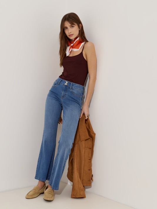 Calças de ganga bootcut push-up Calças de ganga bootcut push-up