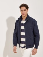 Casaco com gola subida 