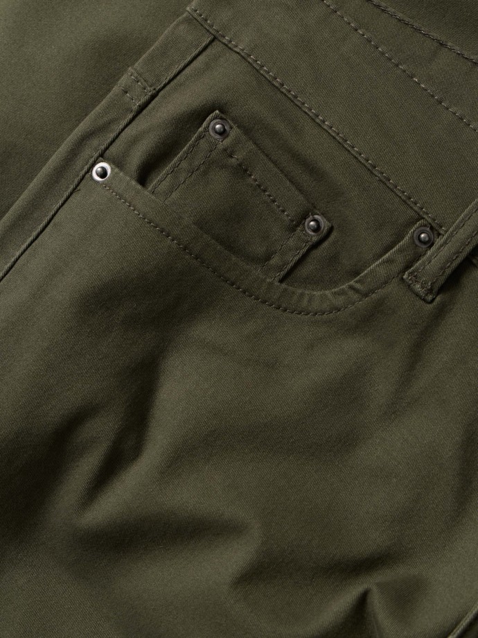 Cal�as slim fit com 5 bolsos