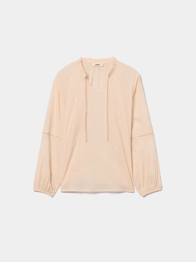 Blusa com bordados