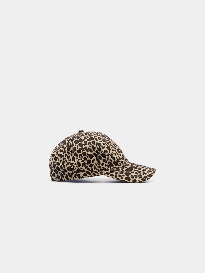 Boné com estampado leopardo Boné com estampado leopardo