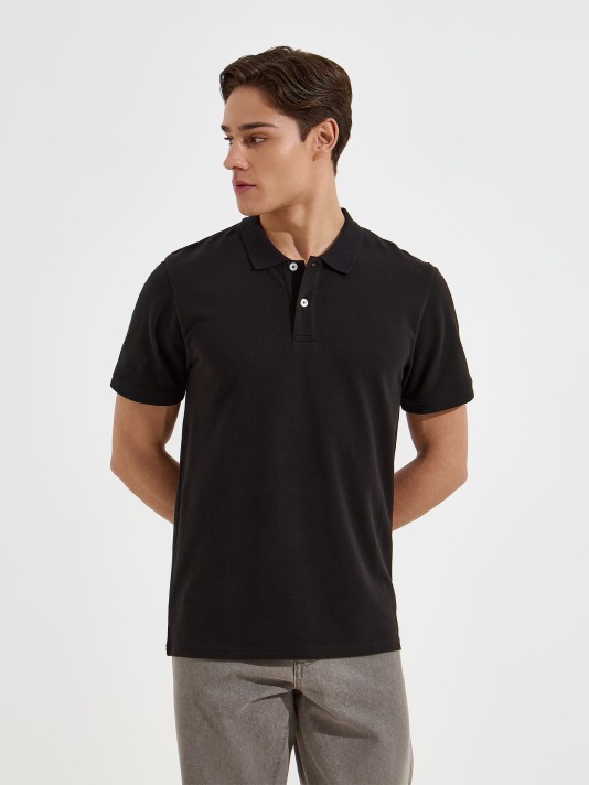 Polo básico em algodão Polo básico em algodão