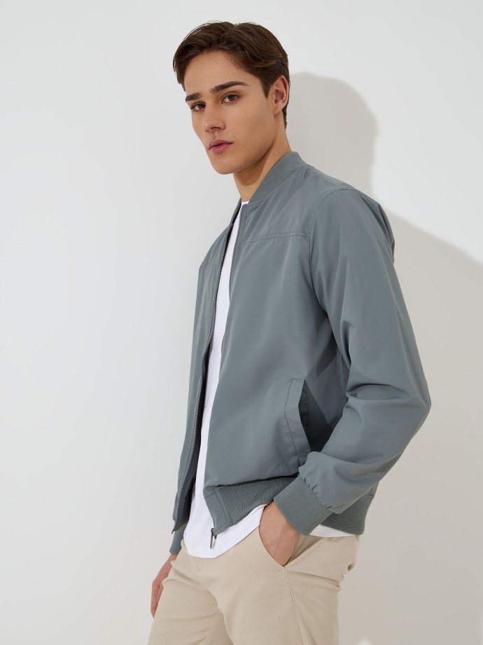 Casaco estilo bomber