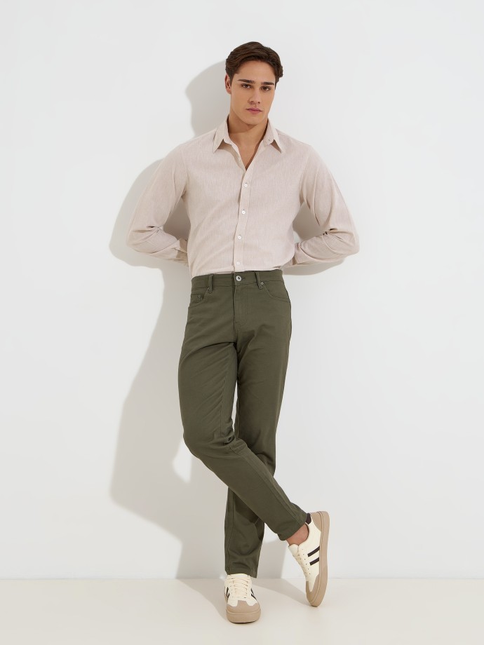 Cal�as slim fit com 5 bolsos