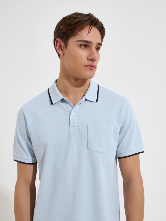 Polo com bolso no peito
