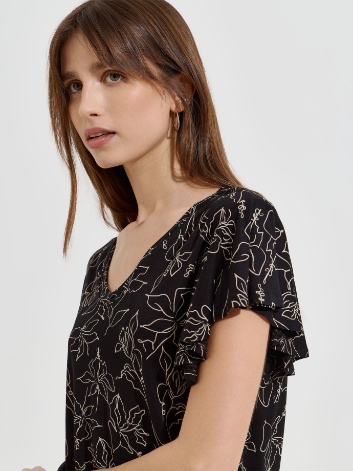 Blusa estampada com decote em V