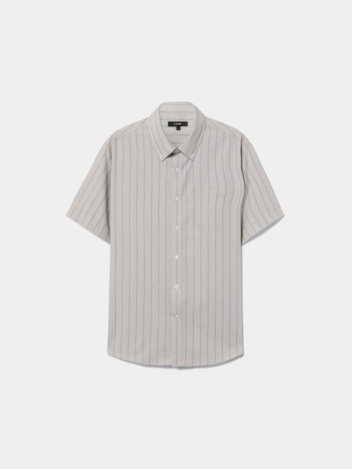 Camisa de manga curta �s riscas
