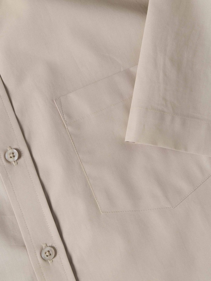 Camisa de manga curta com bolso