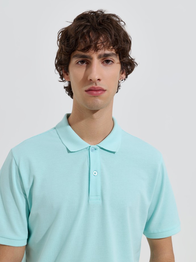 Polo b�sico em malha piquet