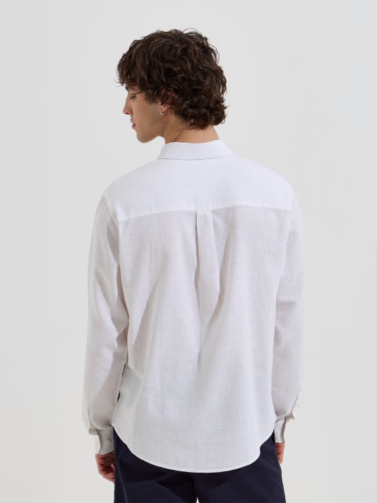 Camisa com linho e bolso frontal Camisa com linho e bolso frontal