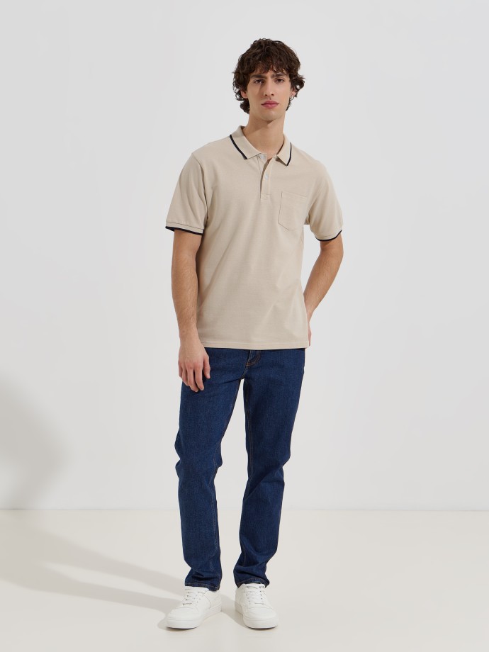 Polo com bolso no peito