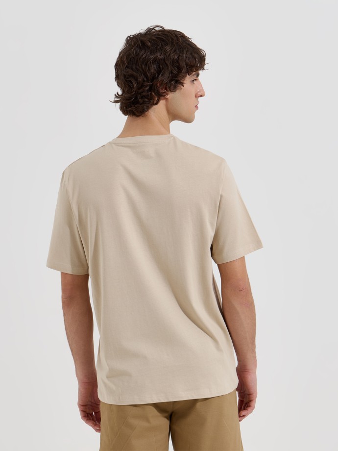 T-shirt b�sica em algod�o