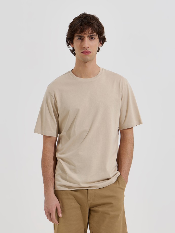 T-shirt b�sica em algod�o