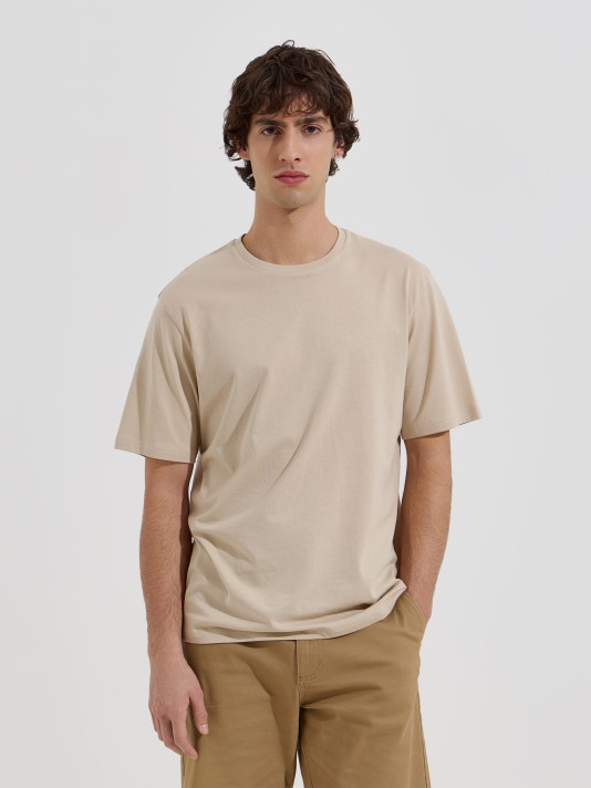 T-shirt b�sica em algod�o