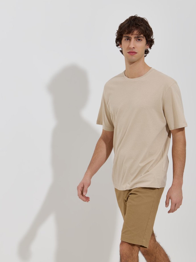 T-shirt b�sica em algod�o