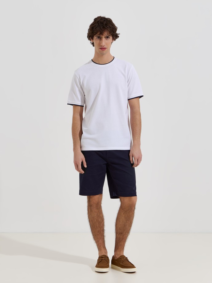 T-shirt b�sica em malha piquet