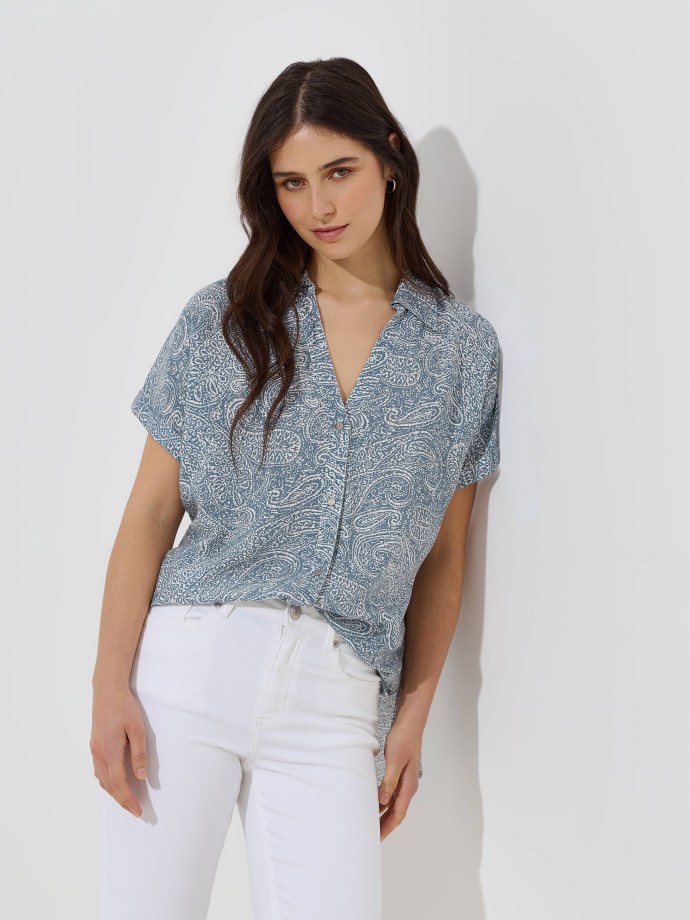 Blusa com estampado paisley