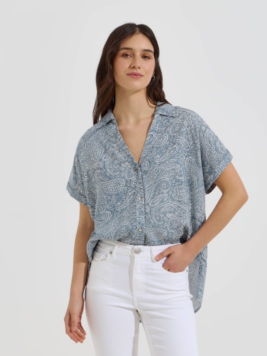 Blusa com estampado paisley