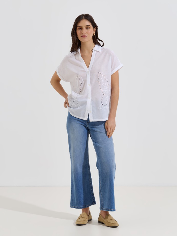 Camisa com bordado