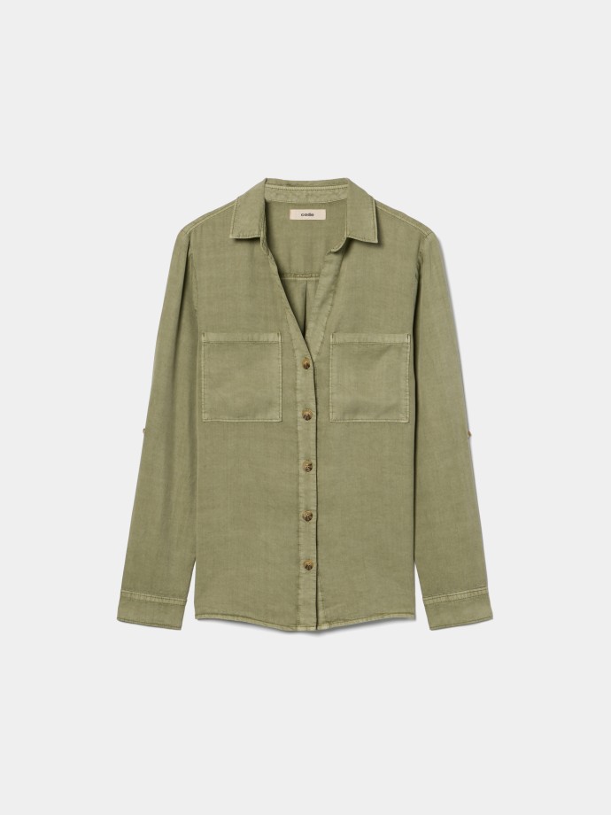Camisa com bolsos e mangas ajust�veis