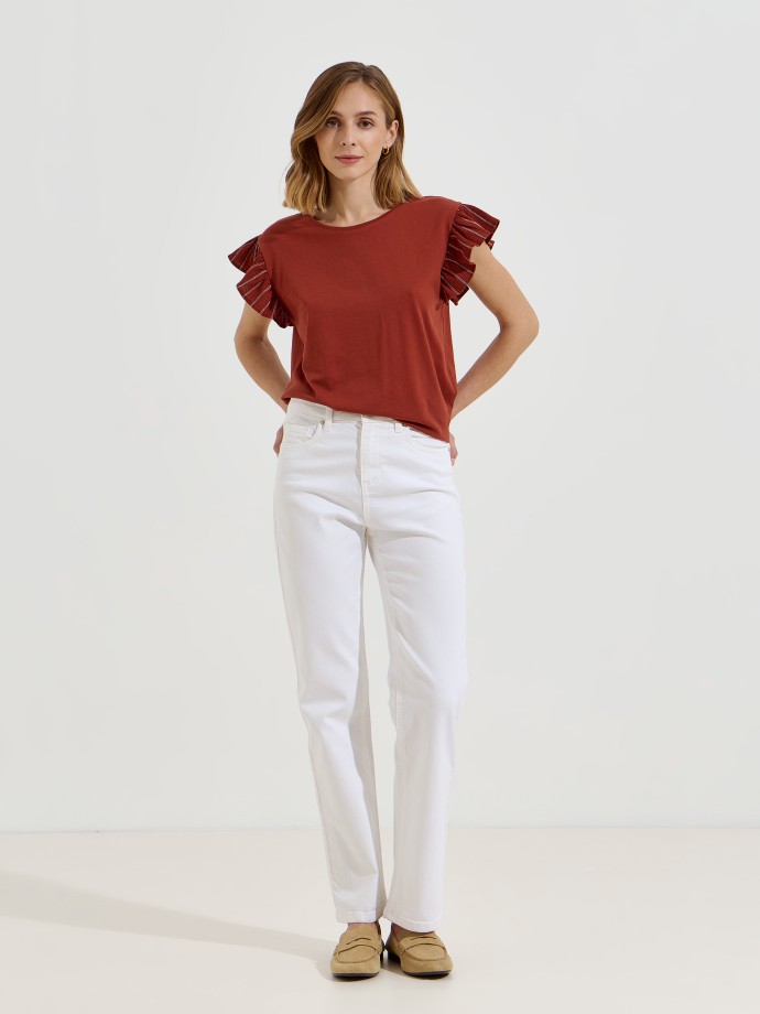 T-shirt com folhos nas mangas