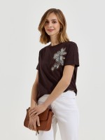 T-shirt estampada com missangas T-shirt estampada com missangas